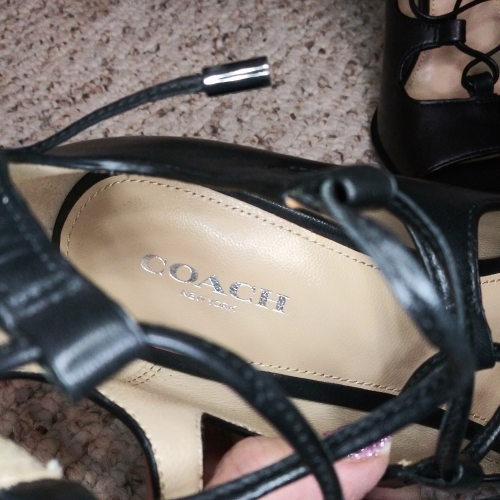 Coach Kira Ghillie Style Black Leather Stiletto Heeled Peep-Toe Pumps Size 7 1/2 - Picture 4 of 9